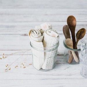 Des bocaux dans une cuisine