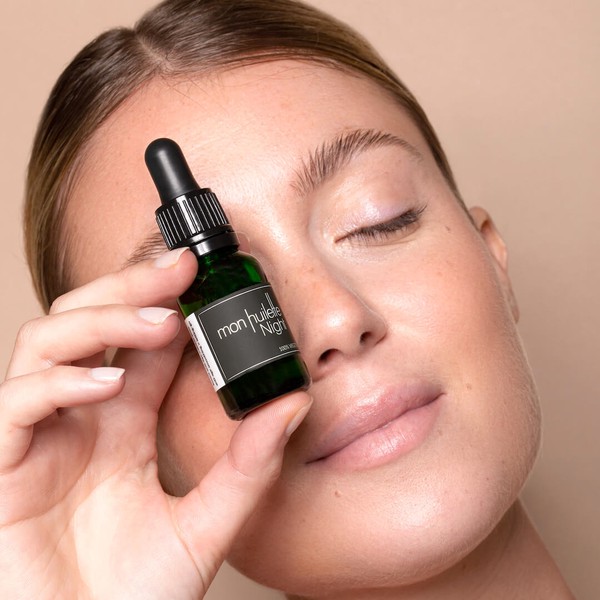 LES HUILETTES produits sur un fond vert