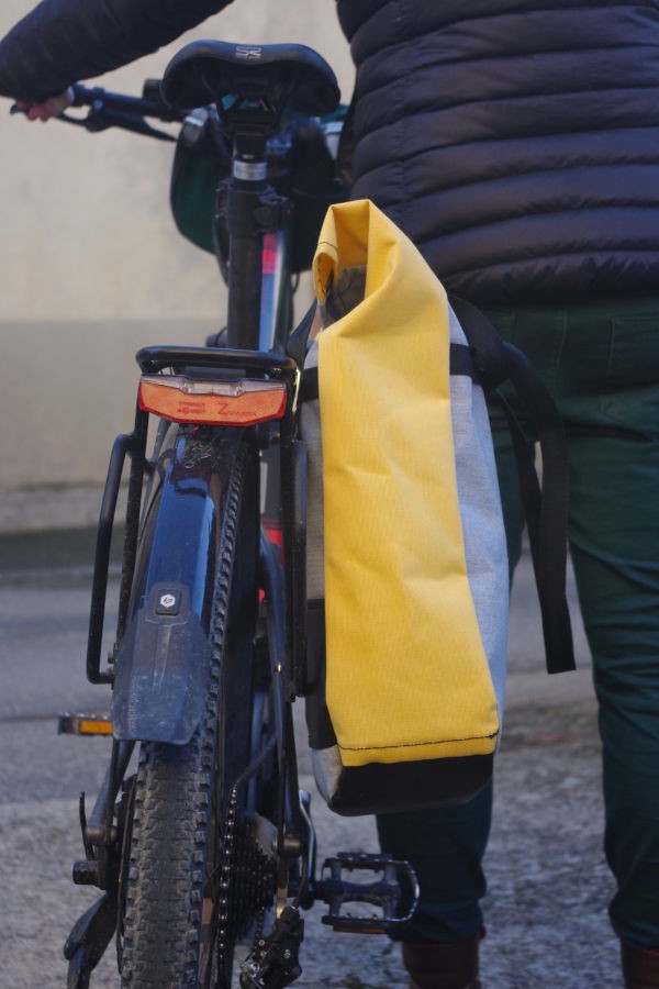 Sacoche vélo grise et jaune La Sacoche Filante