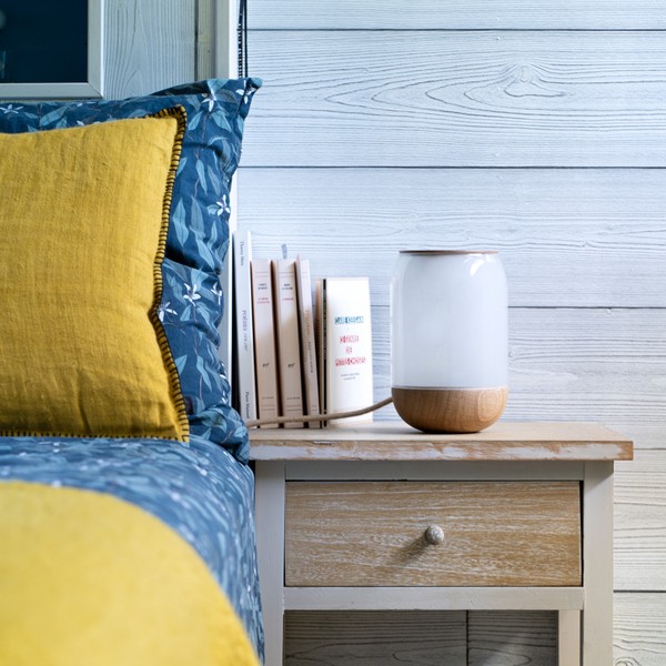 Lampe sur table de nuit