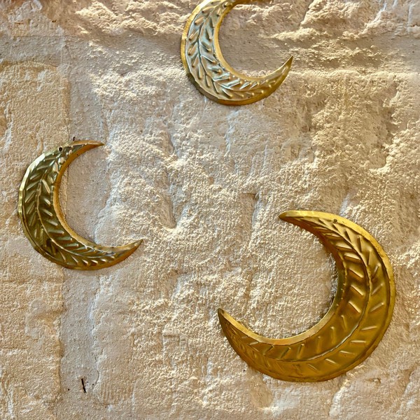 Etoiles pendues au mur