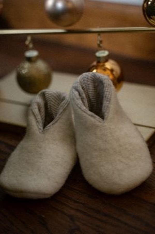 Chaussons pour bébé gris