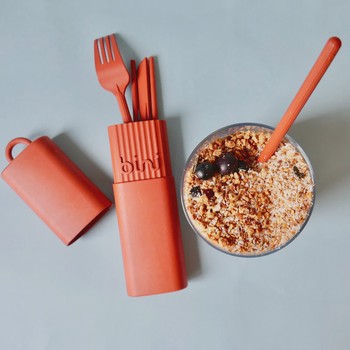 Couverts BINI avec des céréales