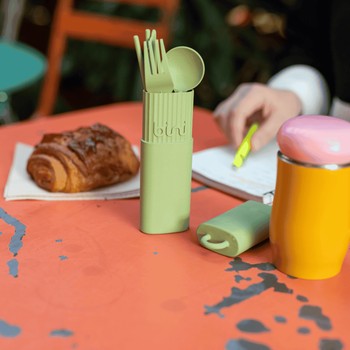 Couverts BINI vert pomme