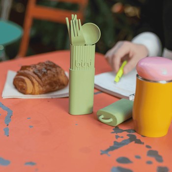 Les couverts réutilisables - BINI