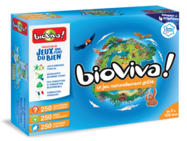 Une famille qui joue à un jeu Bioviva